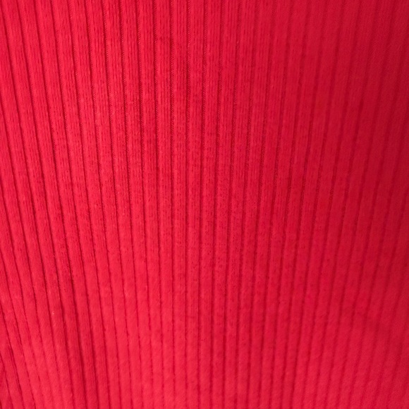 NWT GAP Red Ribbed Long Bell Sleeve Tee SZ L - Picture 3 of 16